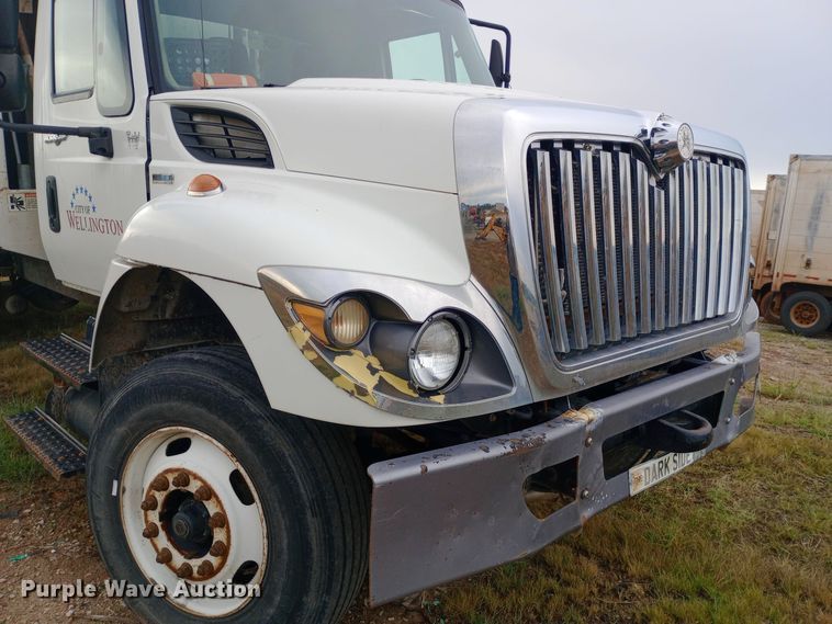 image for item DH1442 2011 International WorkStar 7300 refuse truck
