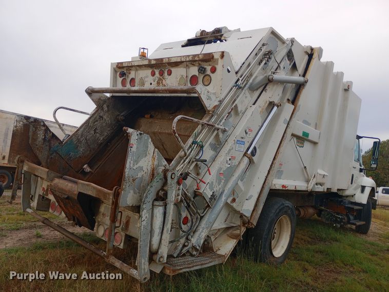 image for item DH1442 2011 International WorkStar 7300 refuse truck