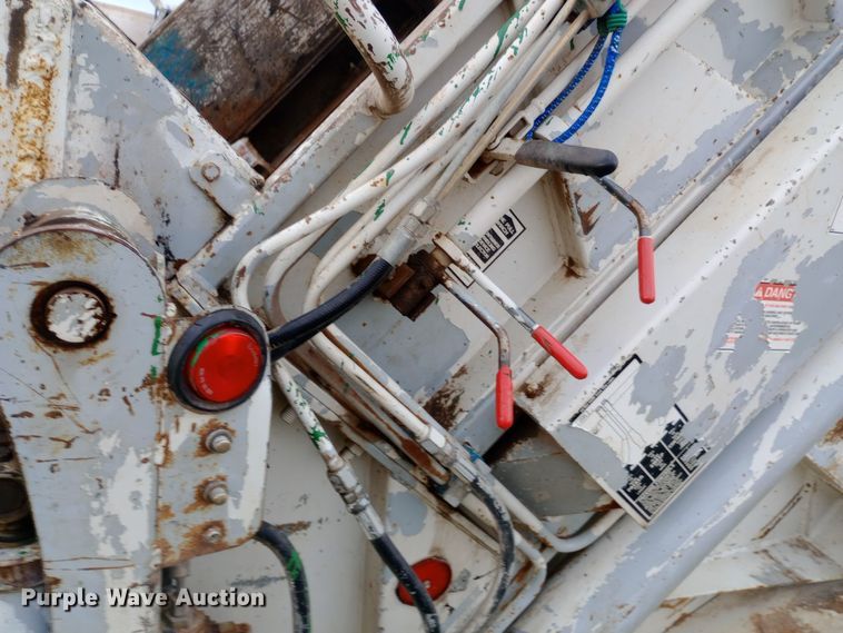 image for item DH1442 2011 International WorkStar 7300 refuse truck