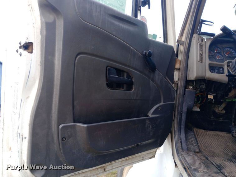 image for item DH1442 2011 International WorkStar 7300 refuse truck