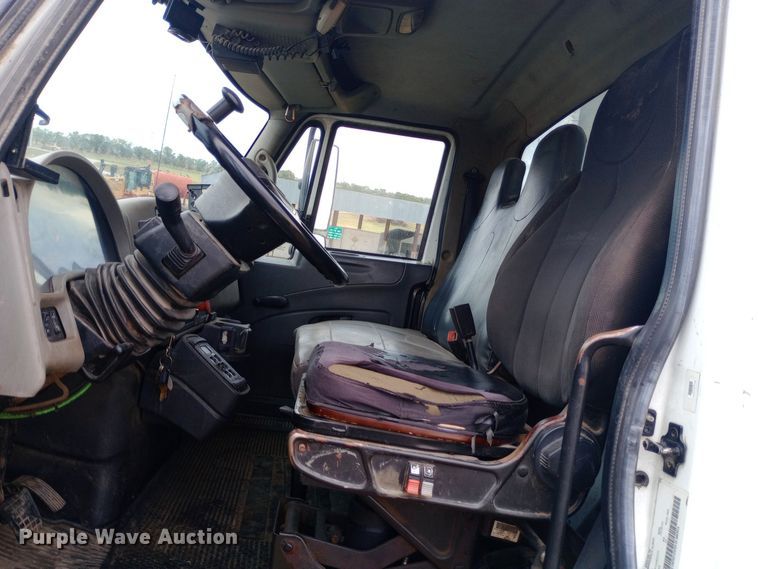 image for item DH1442 2011 International WorkStar 7300 refuse truck