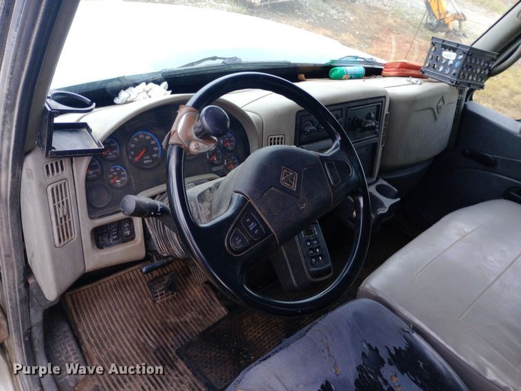 image for item DH1442 2011 International WorkStar 7300 refuse truck