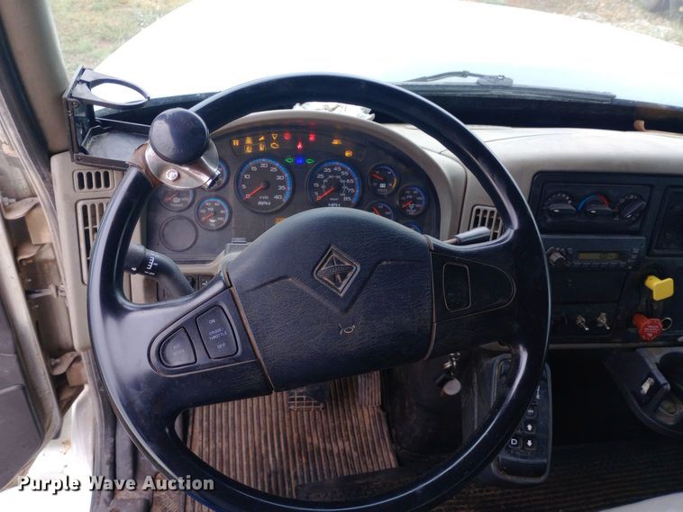 image for item DH1442 2011 International WorkStar 7300 refuse truck