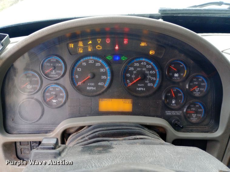 image for item DH1442 2011 International WorkStar 7300 refuse truck