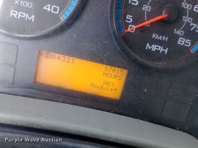 image for item DH1442 2011 International WorkStar 7300 refuse truck