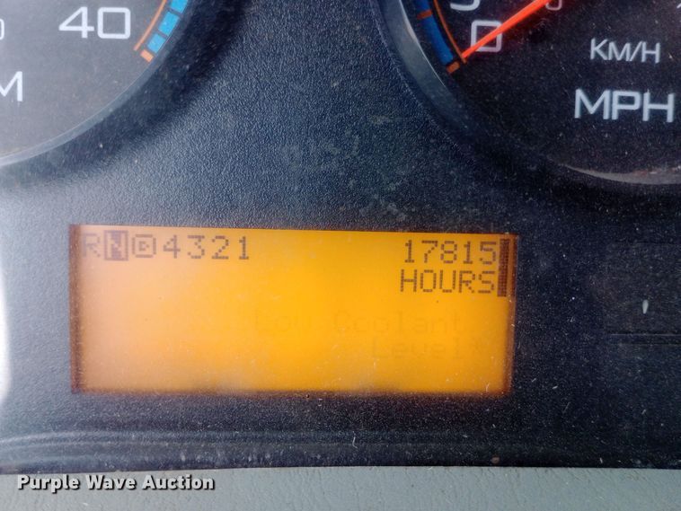 image for item DH1442 2011 International WorkStar 7300 refuse truck