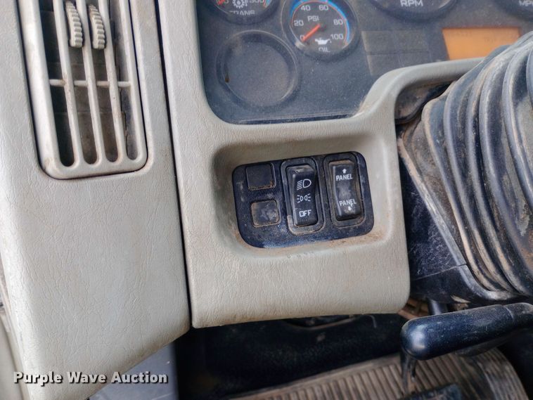 image for item DH1442 2011 International WorkStar 7300 refuse truck