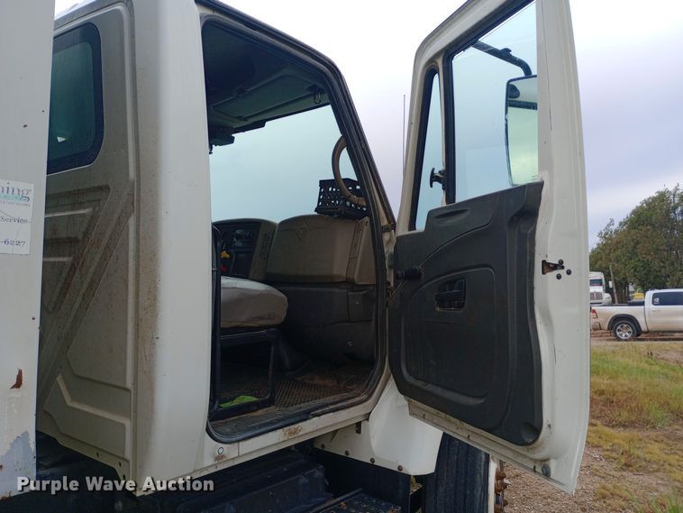 image for item DH1442 2011 International WorkStar 7300 refuse truck