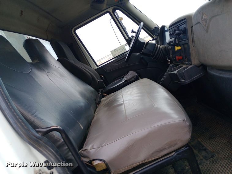 image for item DH1442 2011 International WorkStar 7300 refuse truck