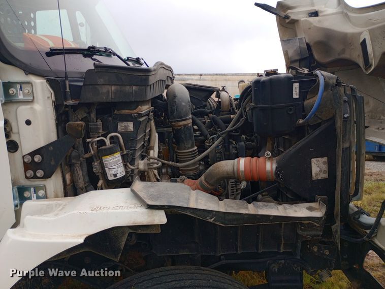 image for item DH1442 2011 International WorkStar 7300 refuse truck