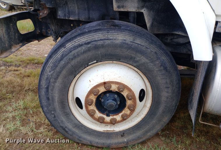 image for item DH1442 2011 International WorkStar 7300 refuse truck