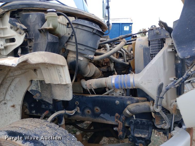 image for item DH1443 2006 Freightliner Business Class M2 refuse truck