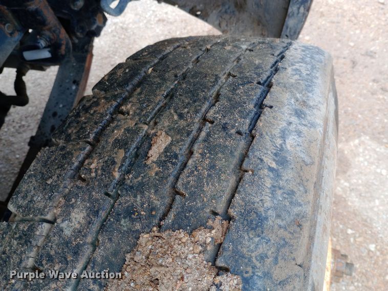 image for item DH1443 2006 Freightliner Business Class M2 refuse truck