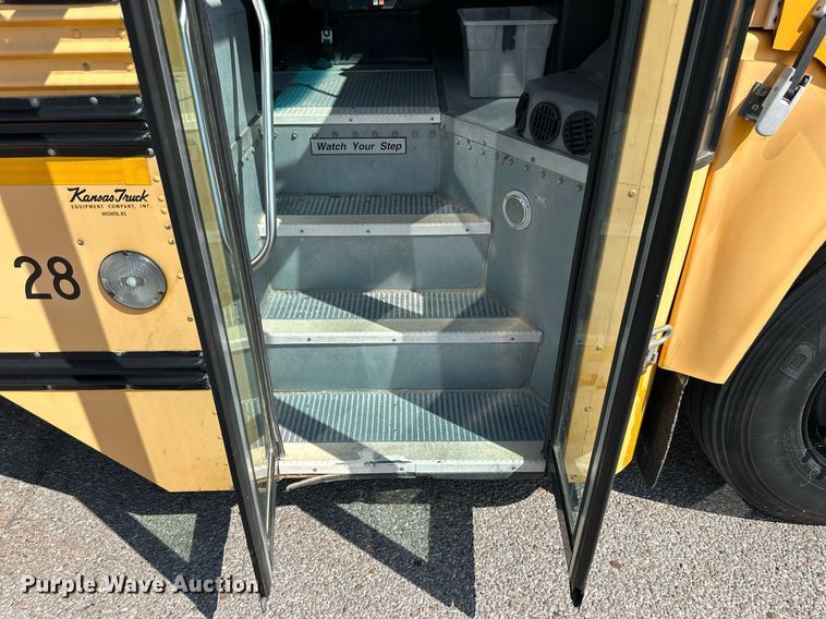 image for item DL0474 2009 Blue Bird Vision school bus