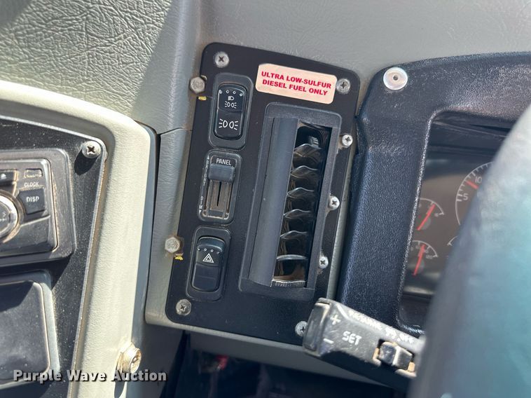 image for item DL0474 2009 Blue Bird Vision school bus