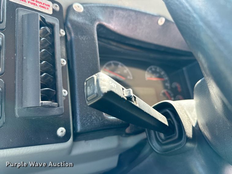 image for item DL0474 2009 Blue Bird Vision school bus