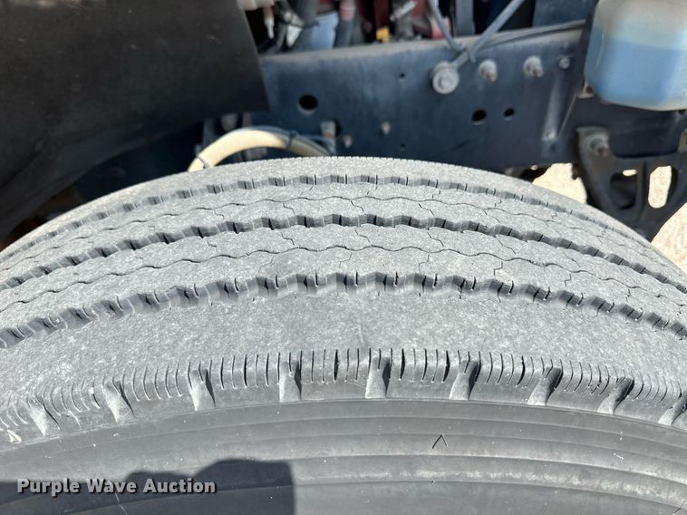 image for item DL0475 2012 Blue Bird Vision school bus