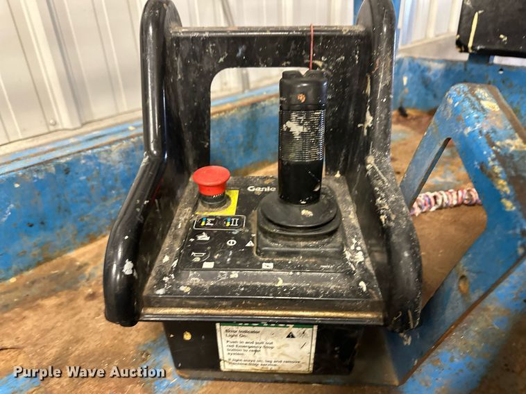 image for item DL0476 Genie GS-1930 scissor lift