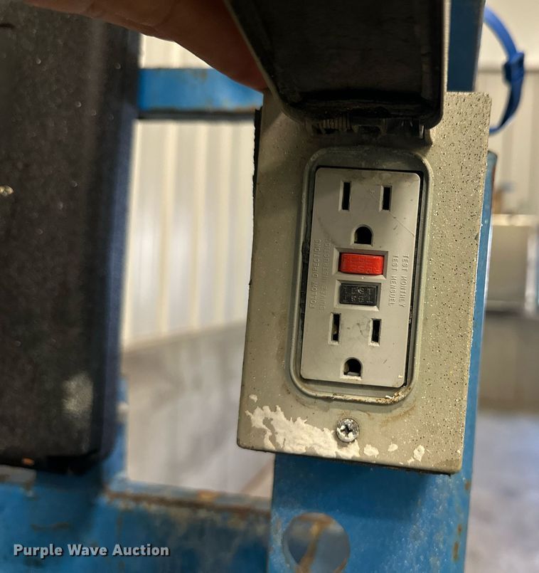 image for item DL0476 Genie GS-1930 scissor lift