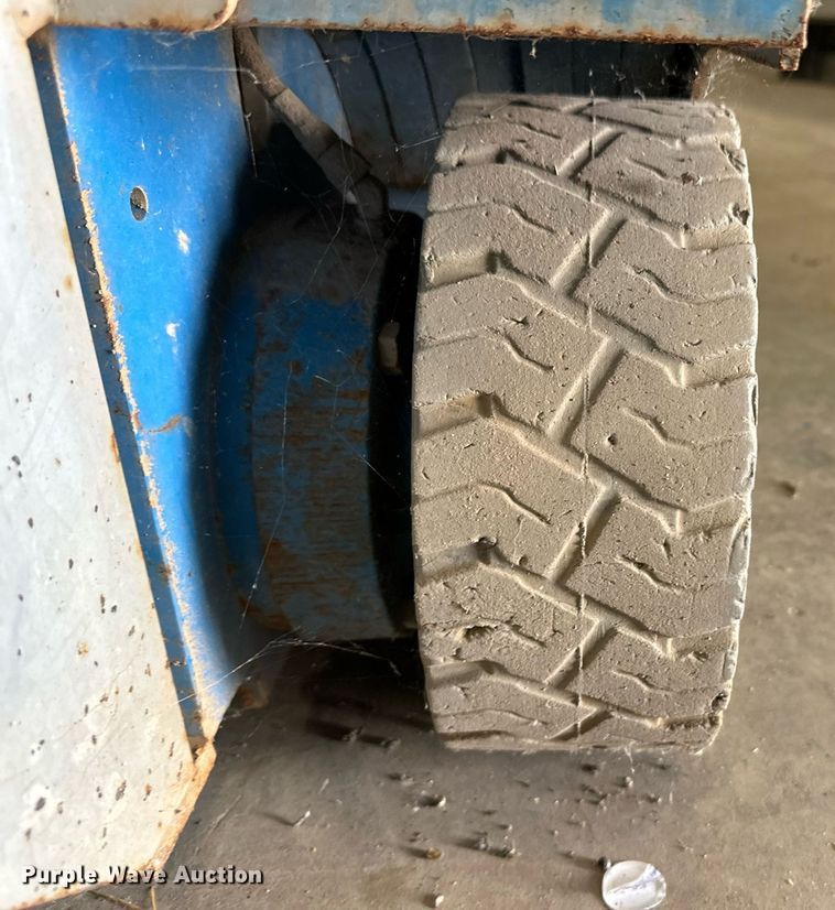 image for item DL0477 Genie GS-1930 scissor lift