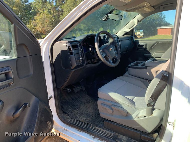 image for item DM1816 2018 Chevrolet  Silverado 1500   pickup truck