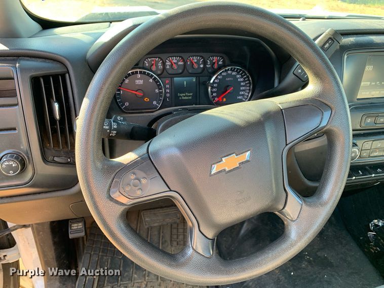 image for item DM1816 2018 Chevrolet  Silverado 1500   pickup truck