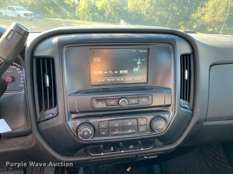 image for item DM1816 2018 Chevrolet  Silverado 1500   pickup truck