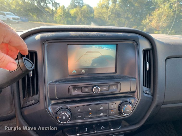 image for item DM1816 2018 Chevrolet  Silverado 1500   pickup truck