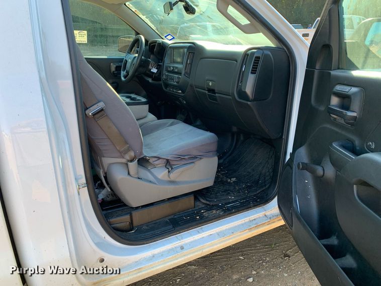 image for item DM1816 2018 Chevrolet  Silverado 1500   pickup truck