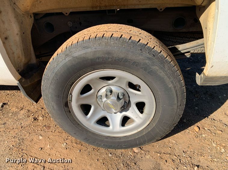 image for item DM1816 2018 Chevrolet  Silverado 1500   pickup truck