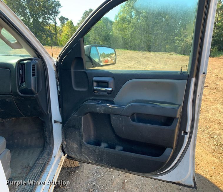 image for item DM1817 2018 Chevrolet  Silverado 1500 Double Cab pickup truck