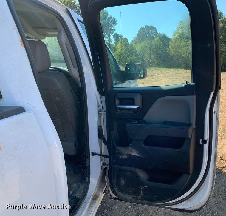 image for item DM1817 2018 Chevrolet  Silverado 1500 Double Cab pickup truck