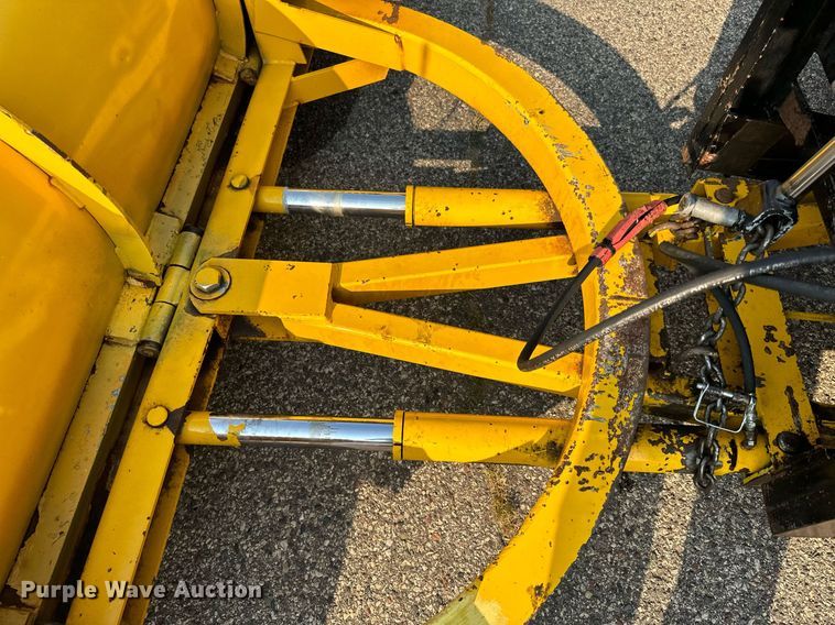 image for item DN0768 2012 Ford  F450 Super Duty XL dump truck