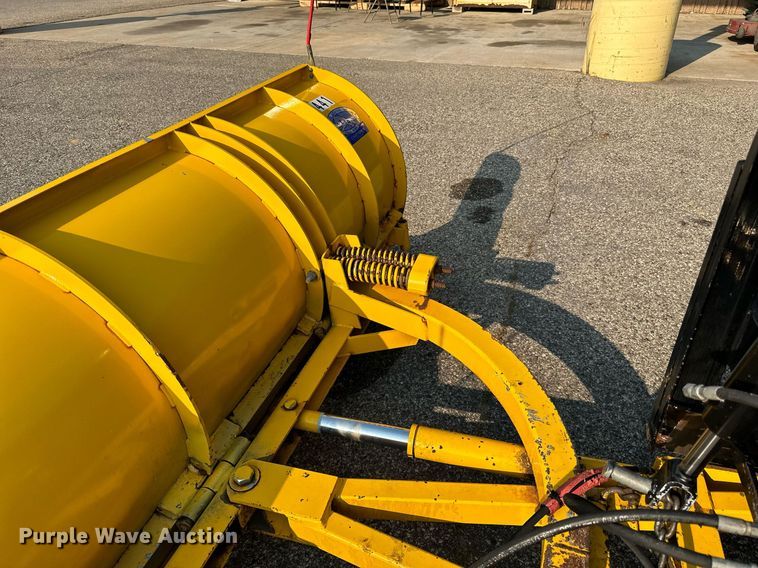 image for item DN0768 2012 Ford  F450 Super Duty XL dump truck