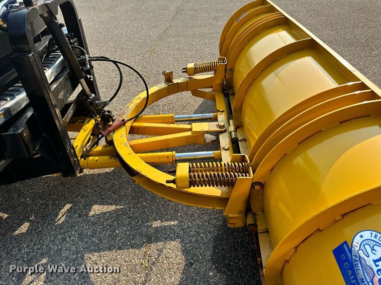 image for item DN0768 2012 Ford  F450 Super Duty XL dump truck