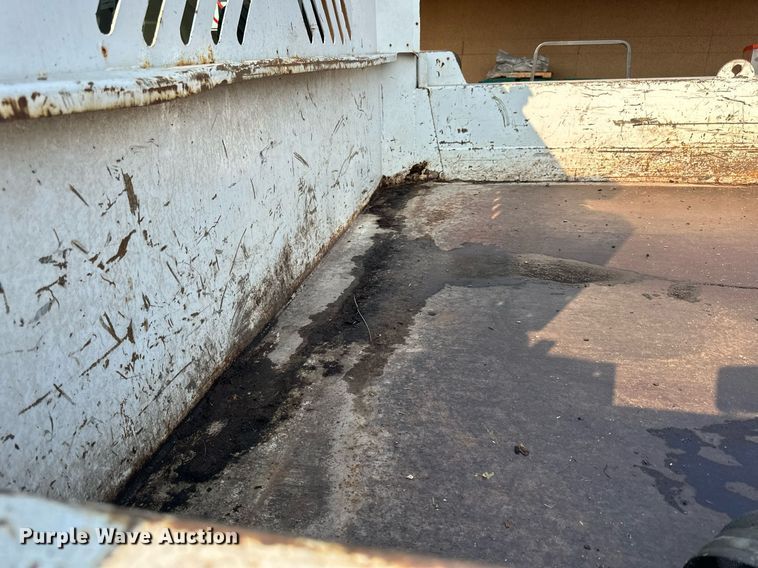 image for item DN0768 2012 Ford  F450 Super Duty XL dump truck