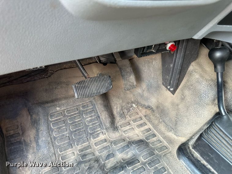 image for item DN0768 2012 Ford  F450 Super Duty XL dump truck