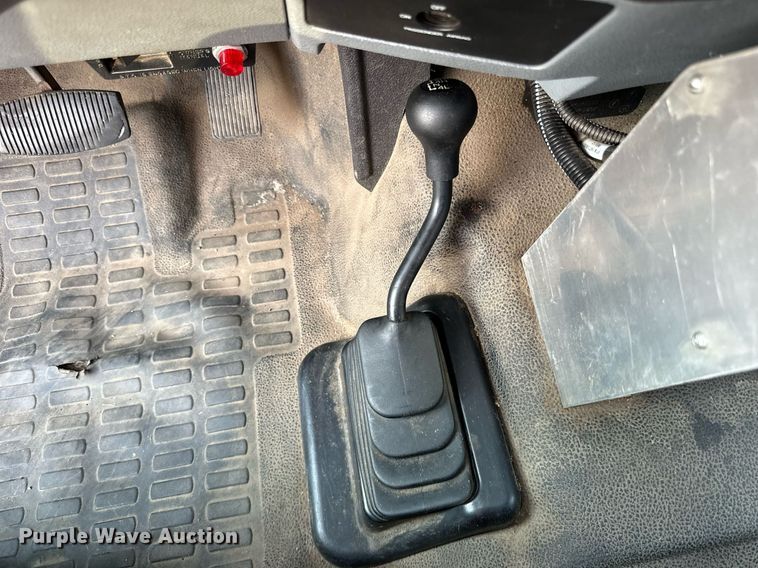 image for item DN0768 2012 Ford  F450 Super Duty XL dump truck