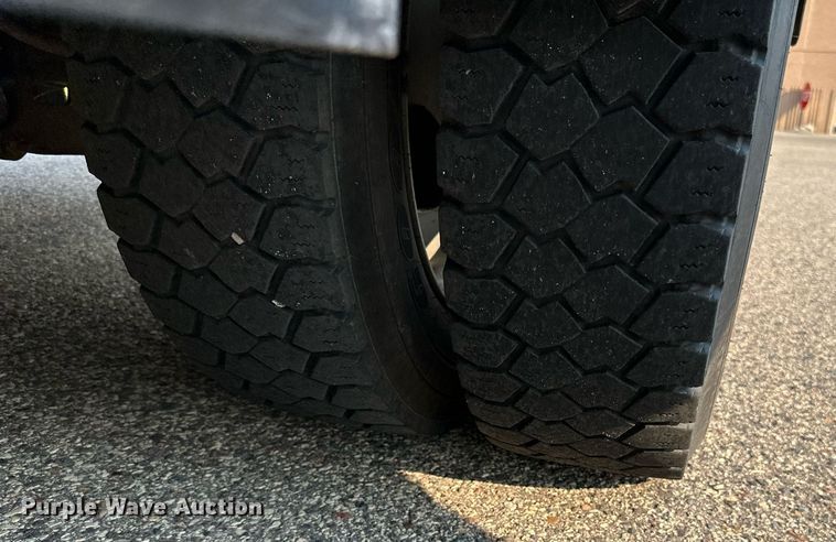 image for item DN0768 2012 Ford  F450 Super Duty XL dump truck