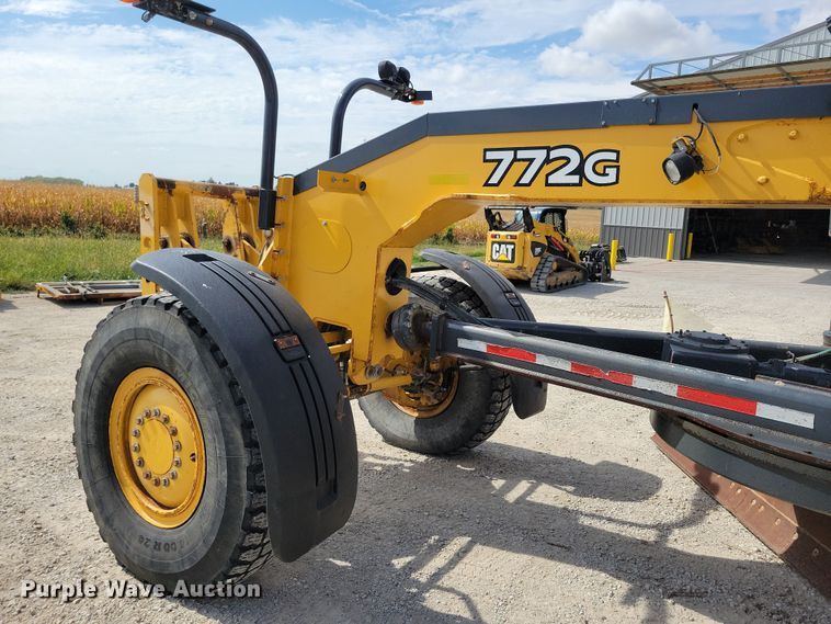 image for item DN3537 2013 John Deere 772G motor grader