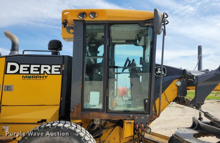 image for item DN3537 2013 John Deere 772G motor grader
