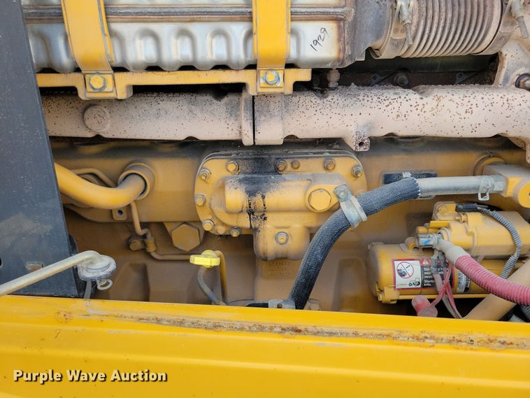 image for item DN3537 2013 John Deere 772G motor grader