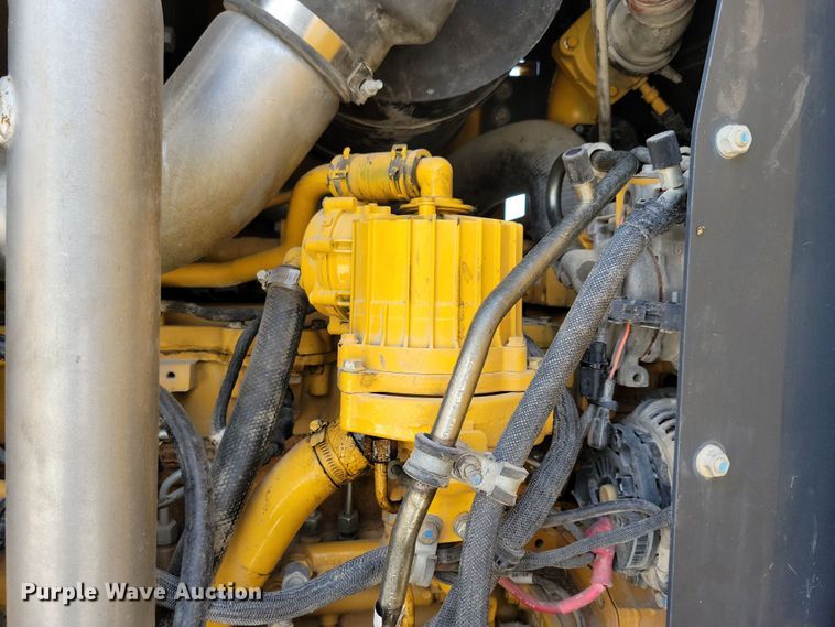 image for item DN3537 2013 John Deere 772G motor grader