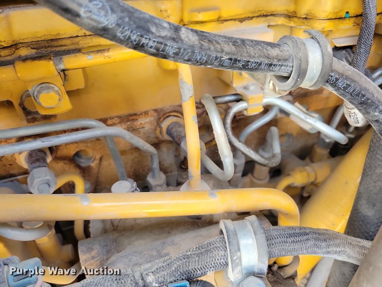 image for item DN3537 2013 John Deere 772G motor grader