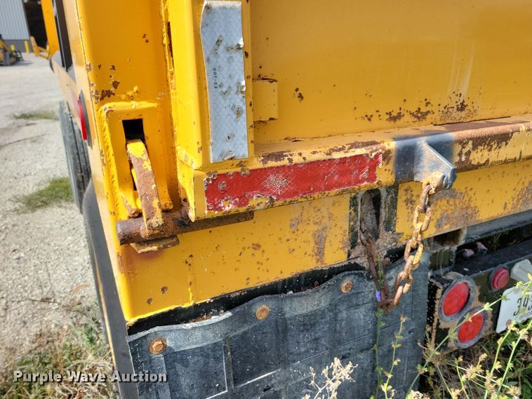 image for item DN3538 2012 Hilbilt 14-14 Pup end dump pup trailer