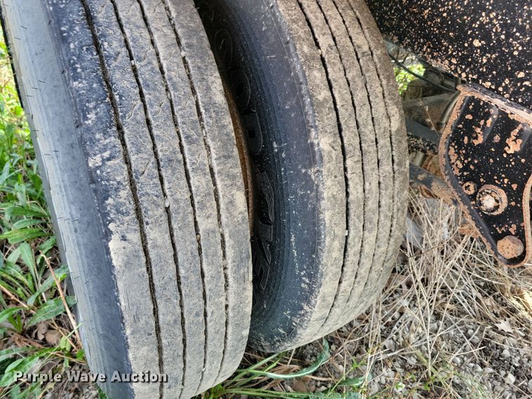 image for item DN3538 2012 Hilbilt 14-14 Pup end dump pup trailer