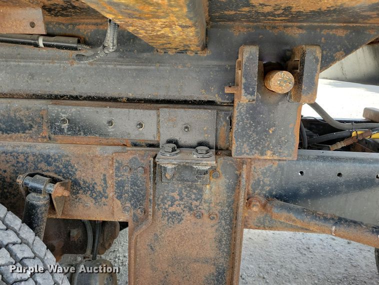 image for item DN3539 2008 Sterling LT9500 dump truck