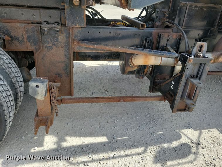 image for item DN3539 2008 Sterling LT9500 dump truck