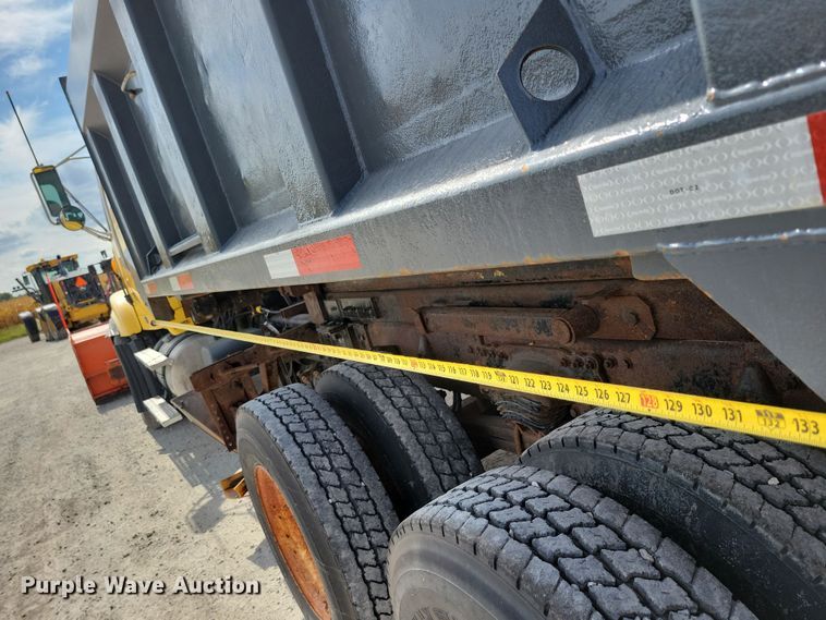 image for item DN3539 2008 Sterling LT9500 dump truck