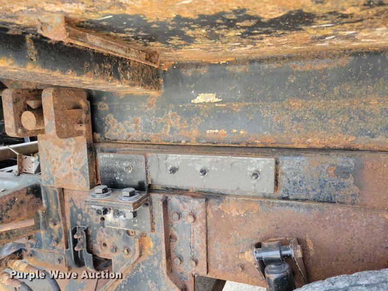 image for item DN3539 2008 Sterling LT9500 dump truck